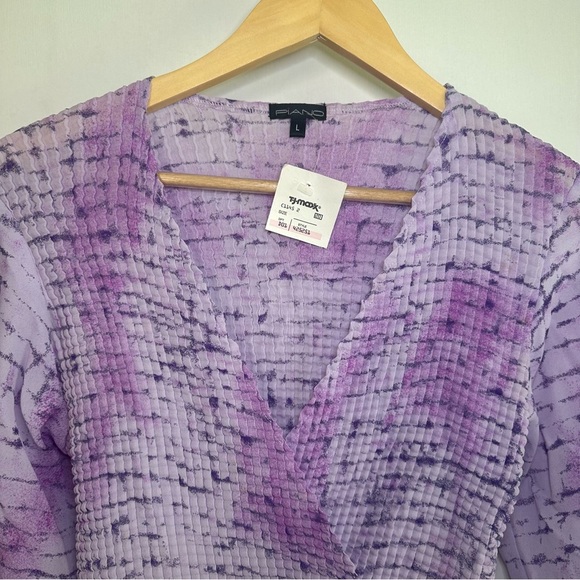 Piano Y2K Fitted Fairy Blouse. NWT. Size: Large. Color: Purple. - Picture 3 of 6